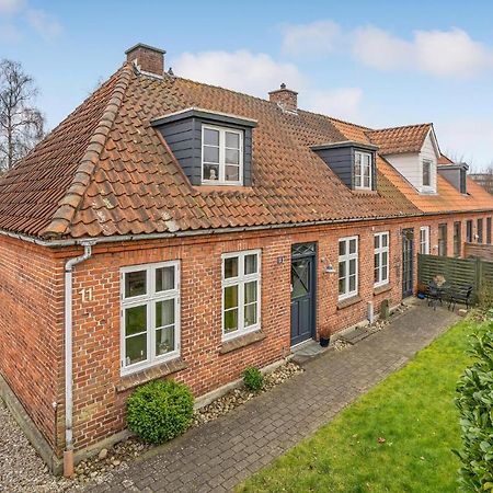 Lovely Home In Sonderborg With Kitchen Buitenkant foto