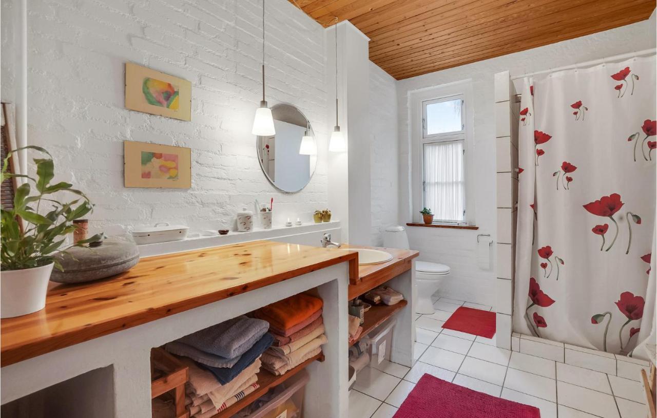 Lovely Home In Sonderborg With Kitchen Buitenkant foto