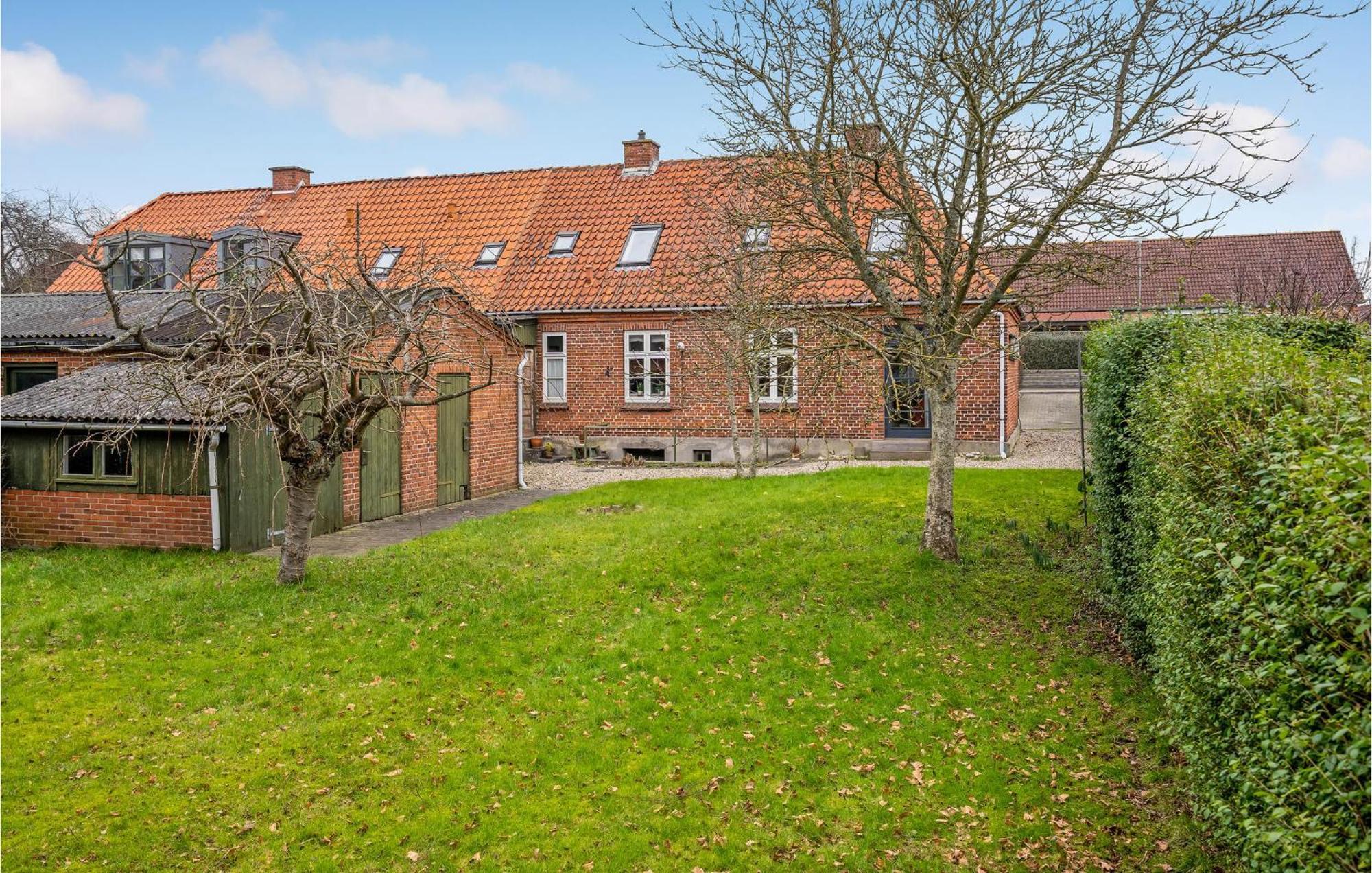 Lovely Home In Sonderborg With Kitchen Buitenkant foto