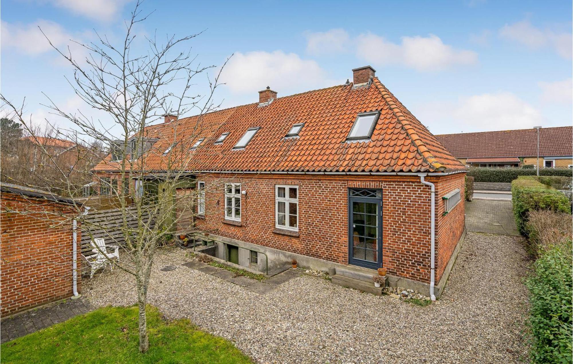 Lovely Home In Sonderborg With Kitchen Buitenkant foto